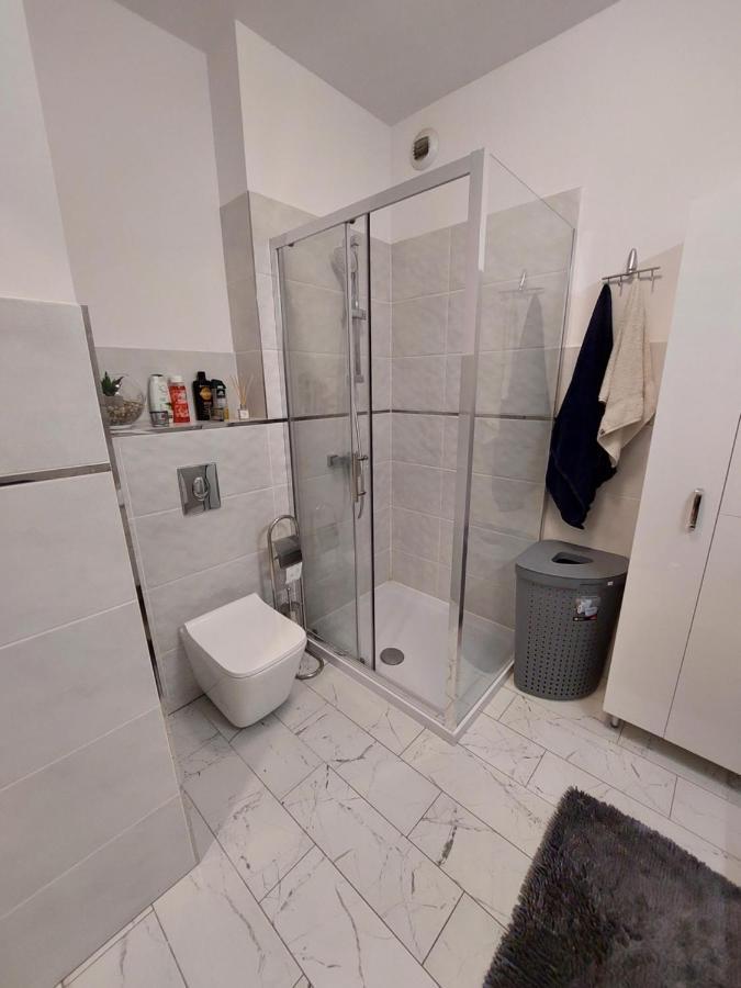 ז'שוב Apartament Podpromie מראה חיצוני תמונה